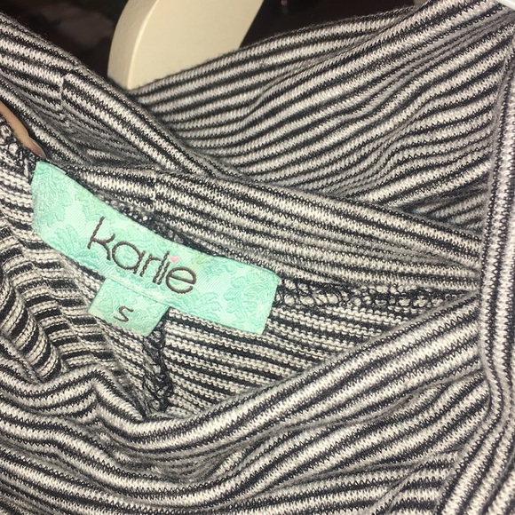 Top - Picture 2 of 4